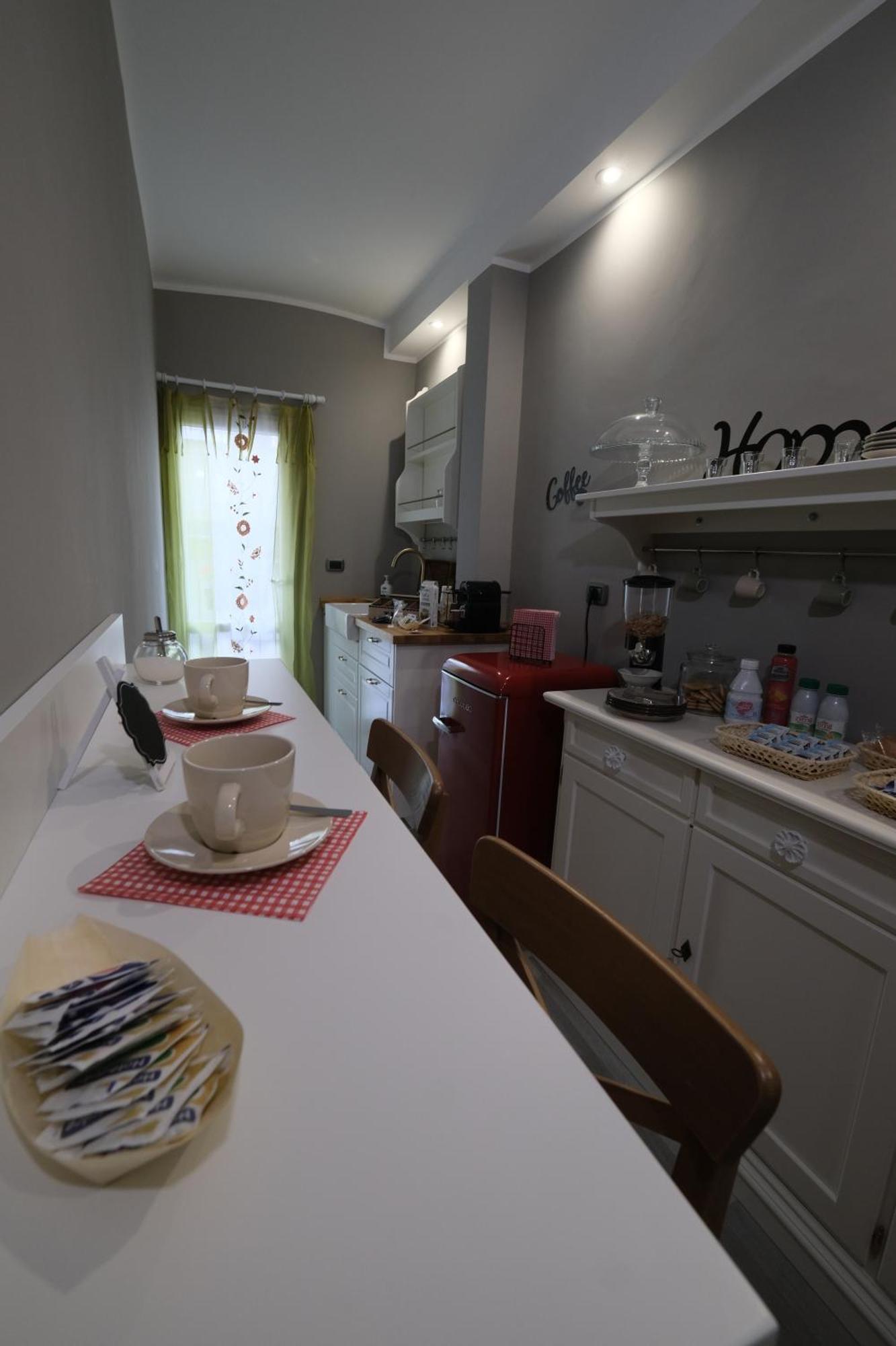 Il Poggiolo Fiorito Hotell Taranto Exteriör bild