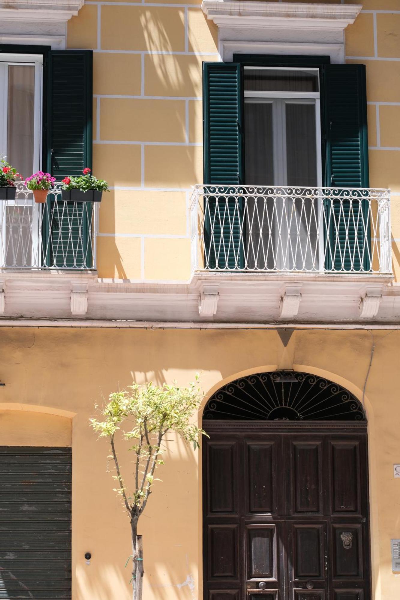 Il Poggiolo Fiorito Hotell Taranto Exteriör bild