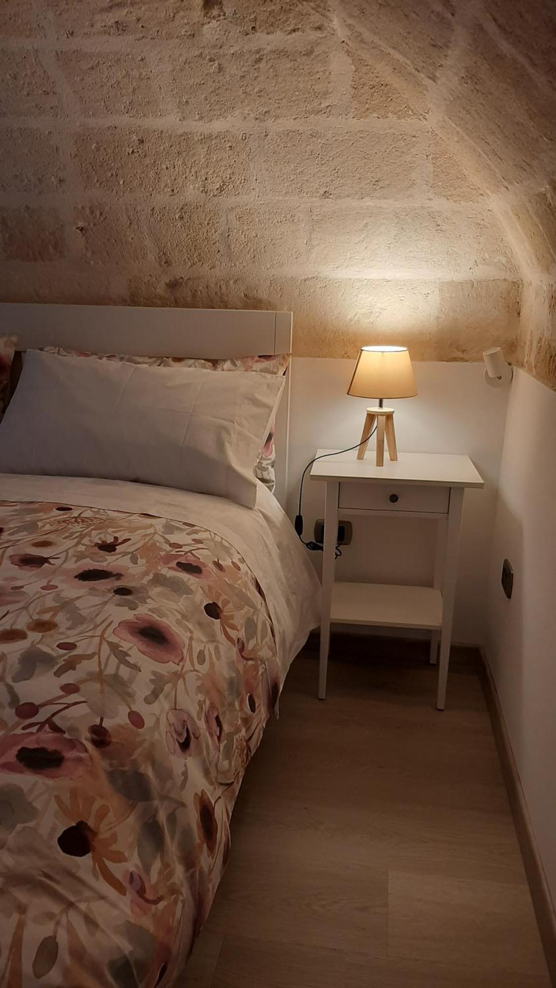 Il Poggiolo Fiorito Hotell Taranto Exteriör bild