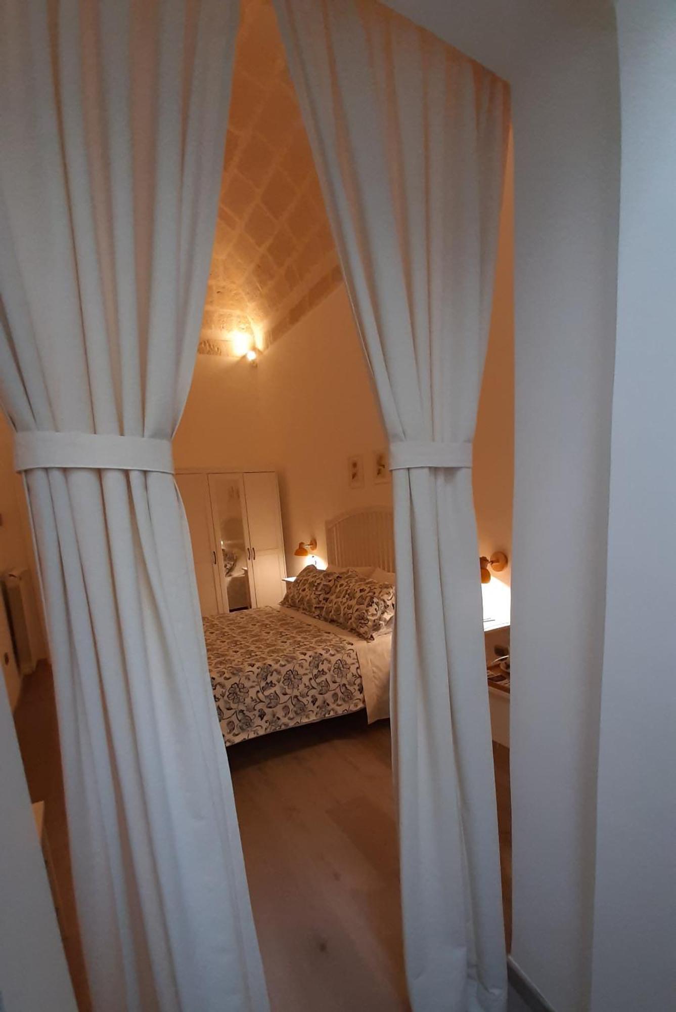 Il Poggiolo Fiorito Hotell Taranto Exteriör bild
